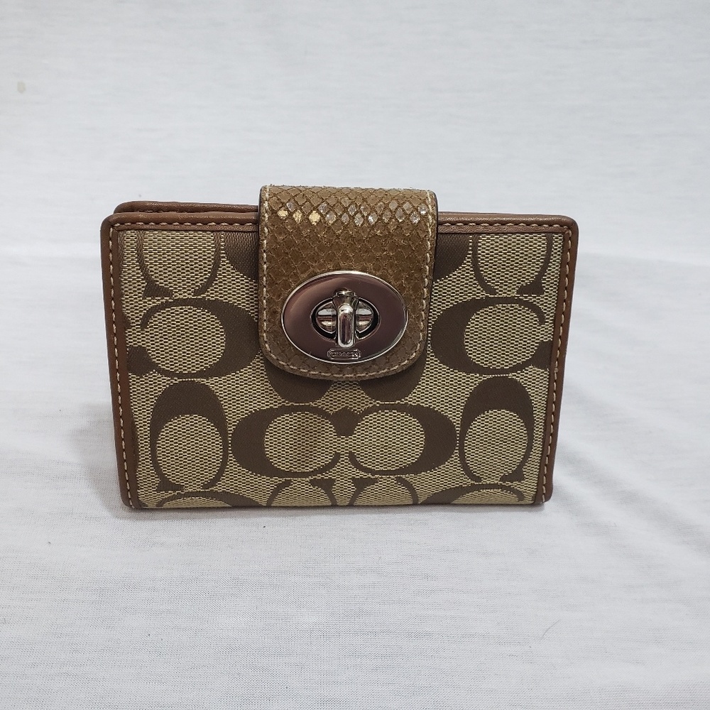classic coach wallet